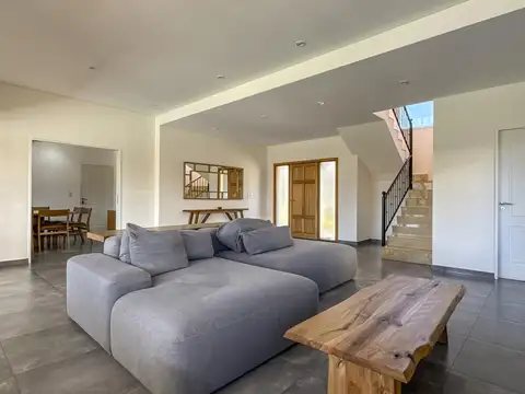 Casa en Venta en Haras Santa Maria - Los Eucaliptus, USD 295.000