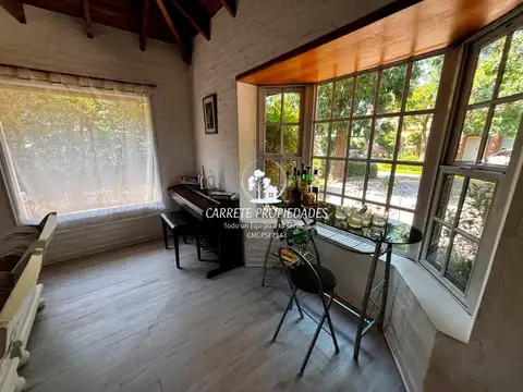 Casa 6 ambientes con 4 baños