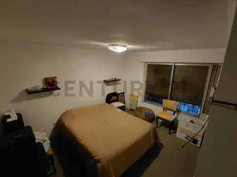 Casa 9 ambientes con 3 baños