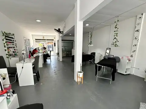 Local en Venta en Manuel B Gonnet, USD 160.000