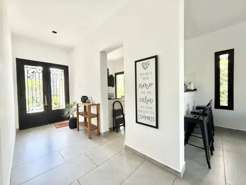 Casa 4 ambientes con 3 baños
