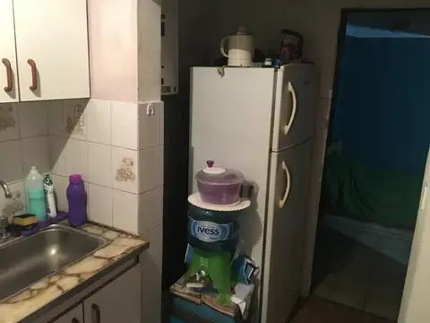 Tipo casa 2 ambientes con patio