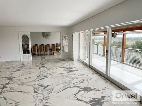 Departamento en Venta con 2 cocheras