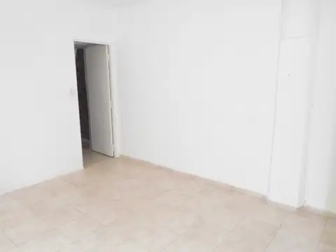 Local en Alquiler 90 años