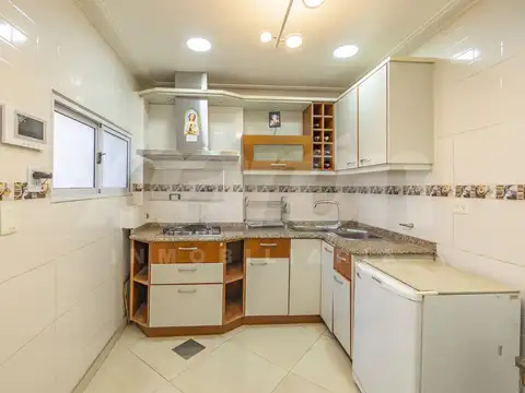 Depto Tipo Casa 3 ambientes con 2 baños