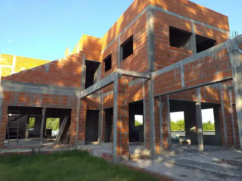 Casa en Venta en Coronel Brandsen, USD 100.000