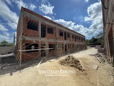Departamento en  LOS CARDALES