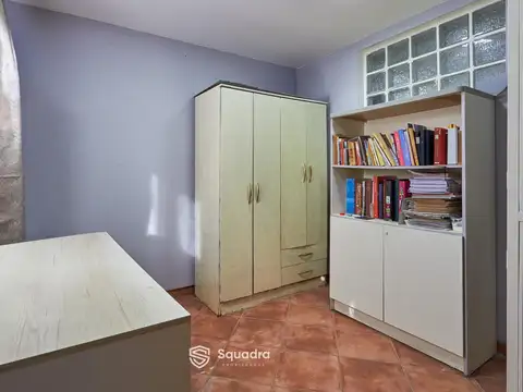 Casa 8 ambientes con 1 baño