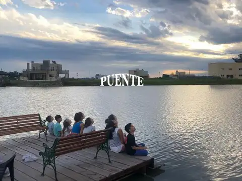 Casa en venta en Horizontes al Sur con Fondo al Lago