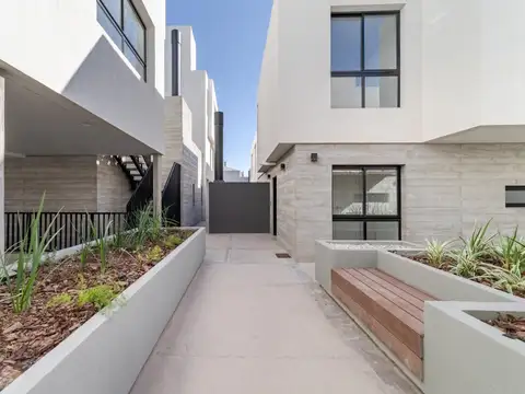 Casa en Venta en Nuevo Poeta Lugones, USD 154.000