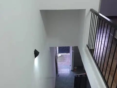 Depto Tipo Casa en Alquiler de 2 dormitorios