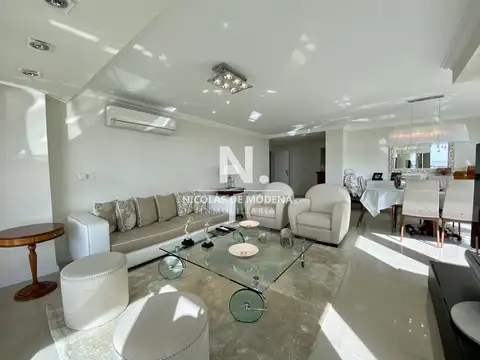 Departamento en Venta en Playa Brava, USD 890.000