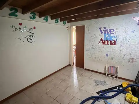 Casa en Lisandro Olmos Etcheverry