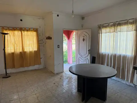 Casa en Venta en Parque Exaltacion, USD 97.000