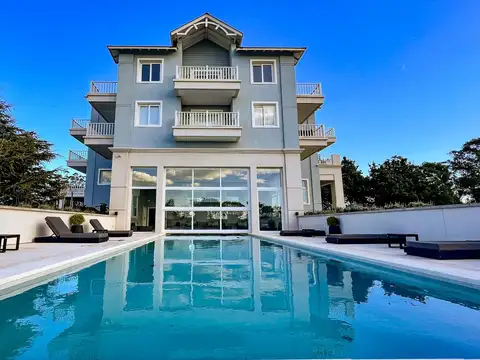 Av Jorge Newberry 3051