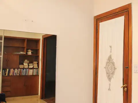 VENTA CASA LOTE PROPIO 4 DORMITORIOS PATIO Y TERRAZA A METROS DE RÍO DE JANEIRO CABALLITO