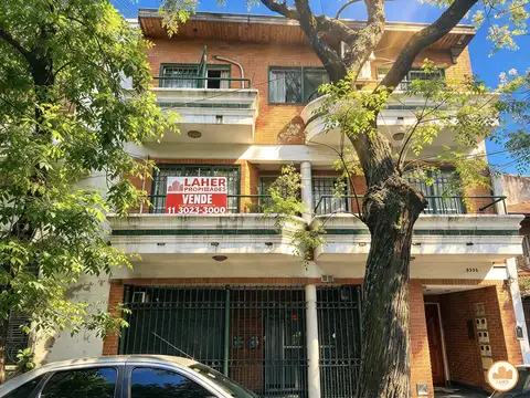 Impecable departamento en duplex en Parque Patricios. Muy luminoso en todos los ambientes . Bajas exoensas .