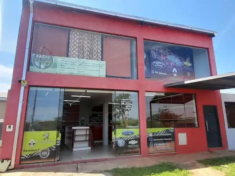 Espectacular local comercial en Itaembe Guazú