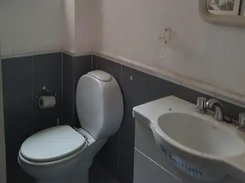 Oficina 3 ambientes con 1 baño