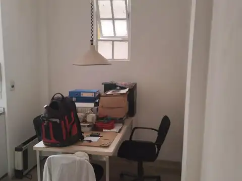 Oficina en Alquiler en Retiro, $ 700.000