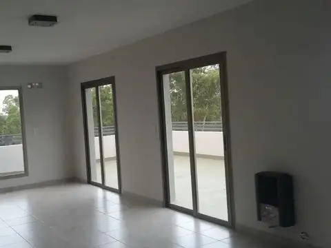 Depto Tipo Casa en Venta con 1 cocheras