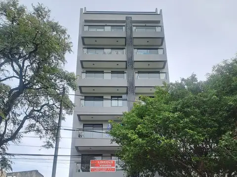 Se alquila depto de 1 amb a estrenar con balcón luminoso.
