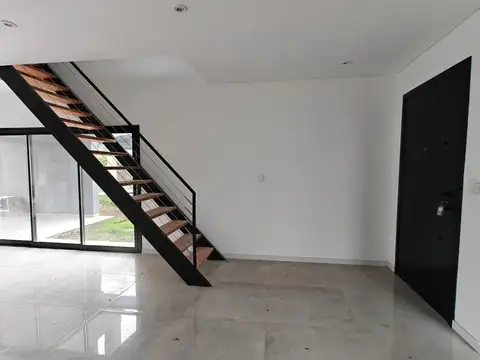 Casa en Venta en Pilar del Este - San Ramón, USD 195.000