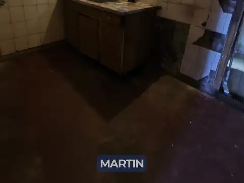 VENTA – CASA A RECICLAR EN VILLA DE MAYO