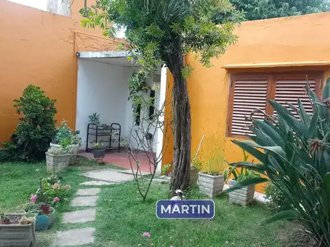 VENTA – CASA A RECICLAR EN VILLA DE MAYO