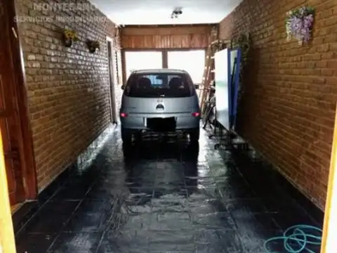 Depto Tipo Casa en Venta en Floresta, USD 300.000