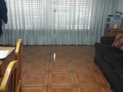 Depto Tipo Casa en Venta con 2 cocheras