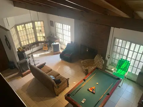 Casa en  venta en  Gral. Rodriguez, con quincho o de departamento de 2 ambientes, ideal 2 familias.
