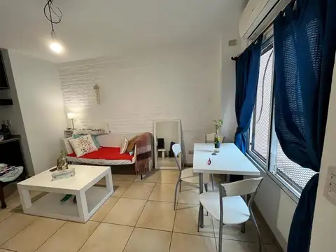 Depto Tipo Casa en Venta de 2 ambientes