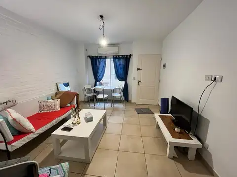 Depto Tipo Casa en Venta en Haedo, USD 72.000