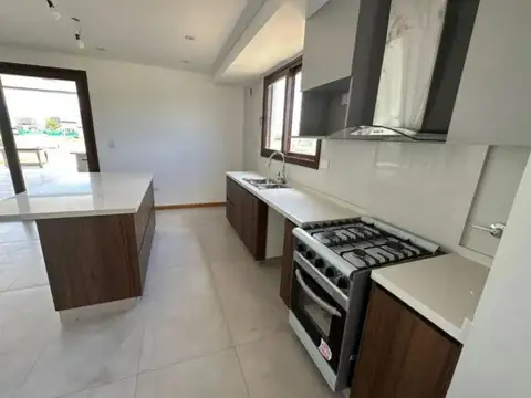 Casa en Venta en Terralagos, USD 620.000