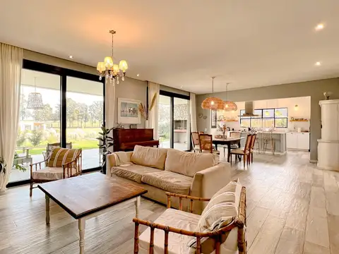 Casa en Venta de 4 dormitorios