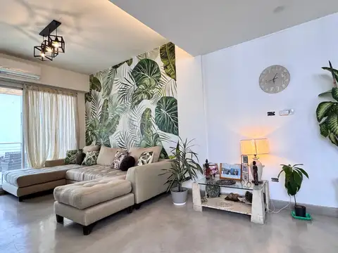 Venta Piso 5 ambientes con Terraza - Monserrat