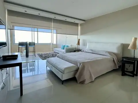 Departamento de 3 dormitorios en Tiburón 3, piso alto.