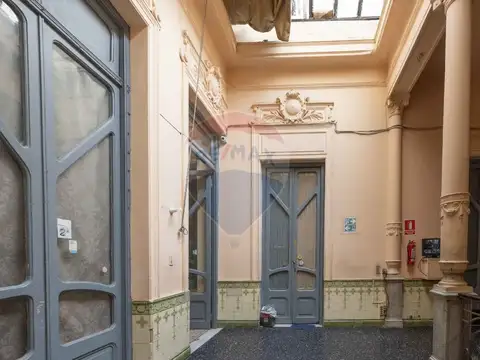Avenida Uruguay 800