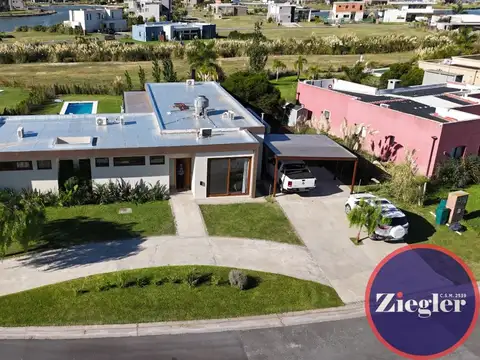 Casa en venta c/ cochera Pilar del Este, Zelaya
