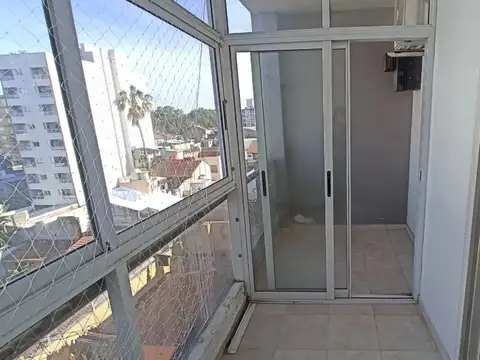 MONOAMBIENTE DIVIDIDO C/BALCON AL CONTRAFRENTE