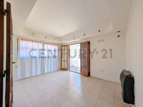 VENTA - CASA - 4 DORMITORIOS - COCHERA - PATIO -ZONA SUR, ROSARIO