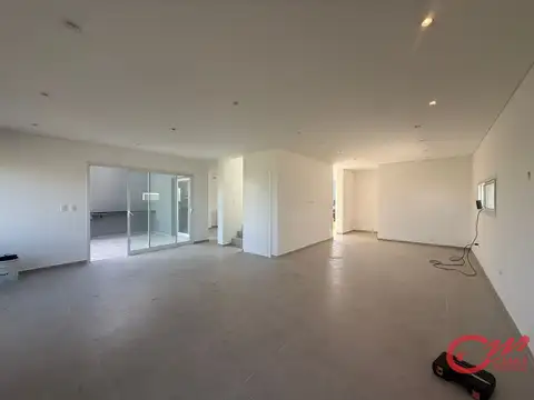 Casa en Venta en Pilar del Este - Santa Lucia, USD 210