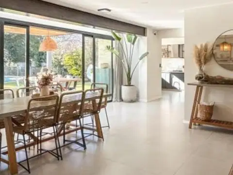 Casa 5 ambientes con 5 baños
