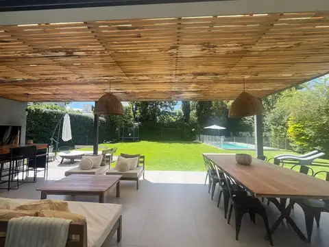 Casa en Venta de 4 dormitorios