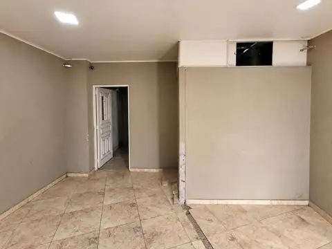 Local en Alquiler en Gerli, $ 600.000