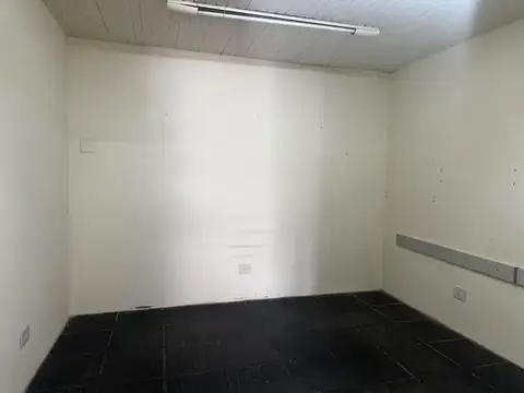 Local en Venta en Martínez | 25m² en Paseo de Fleming | Ideal para Inversión y Renta