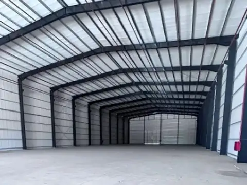 Galpon en Alquiler en Altamira, USD 2.350