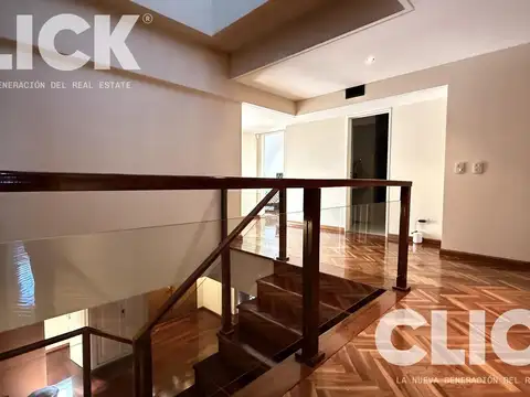 VENTA - CASA CON 6 HABITACIONES - PARRILLA - PILETA - COCHERA - VILLA URQUIZA