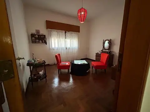 Venta casa multifamiliar parque Lomas de Zamora aptocrédito